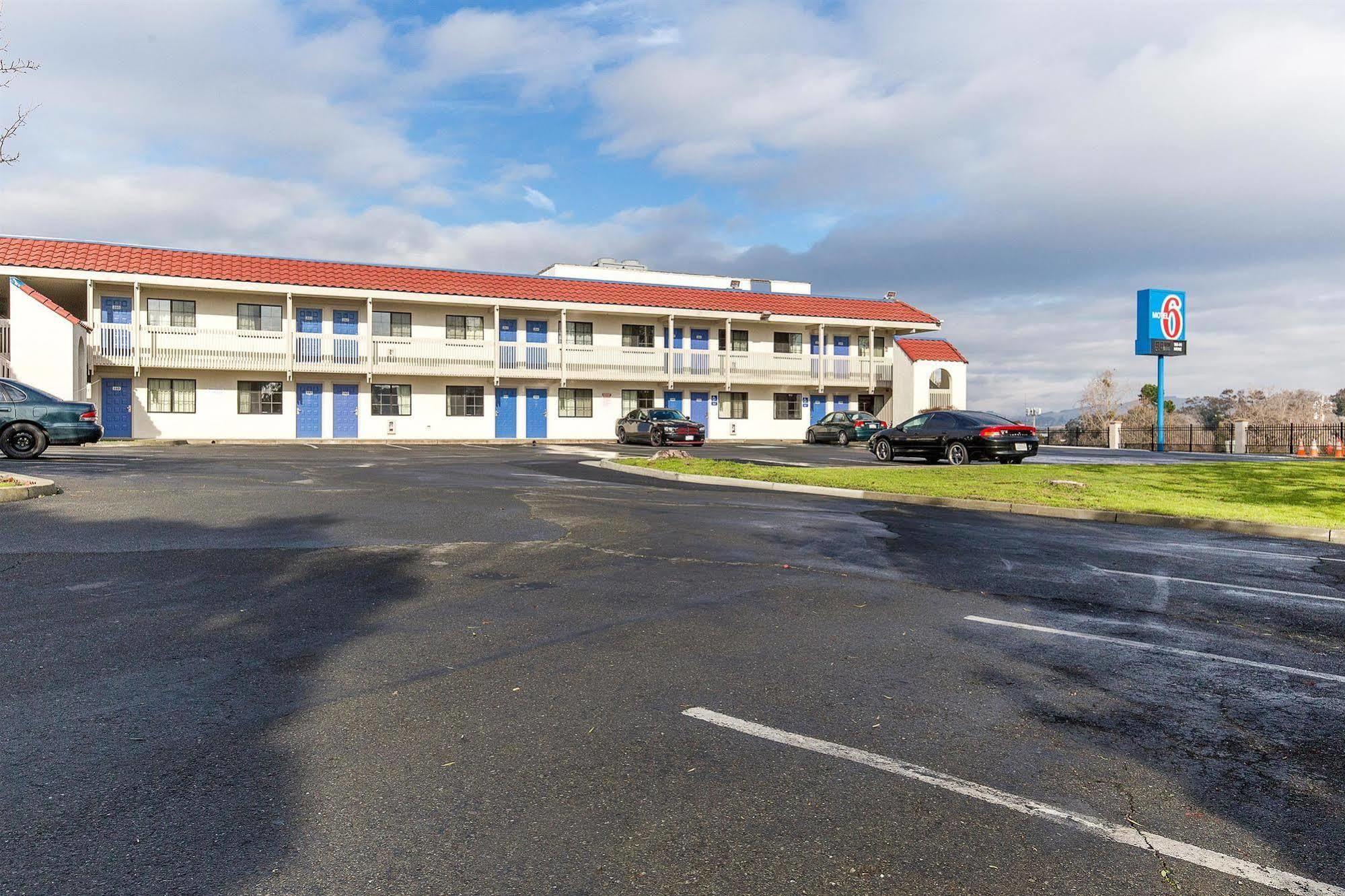 Motel 6 Vallejo - Maritime North Екстер'єр фото